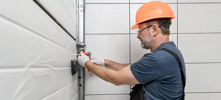 Garage Door Repair in Alafaya